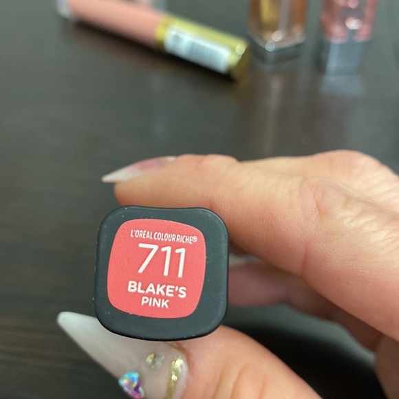 Victoria secret lip stick - Picture 2 of 8